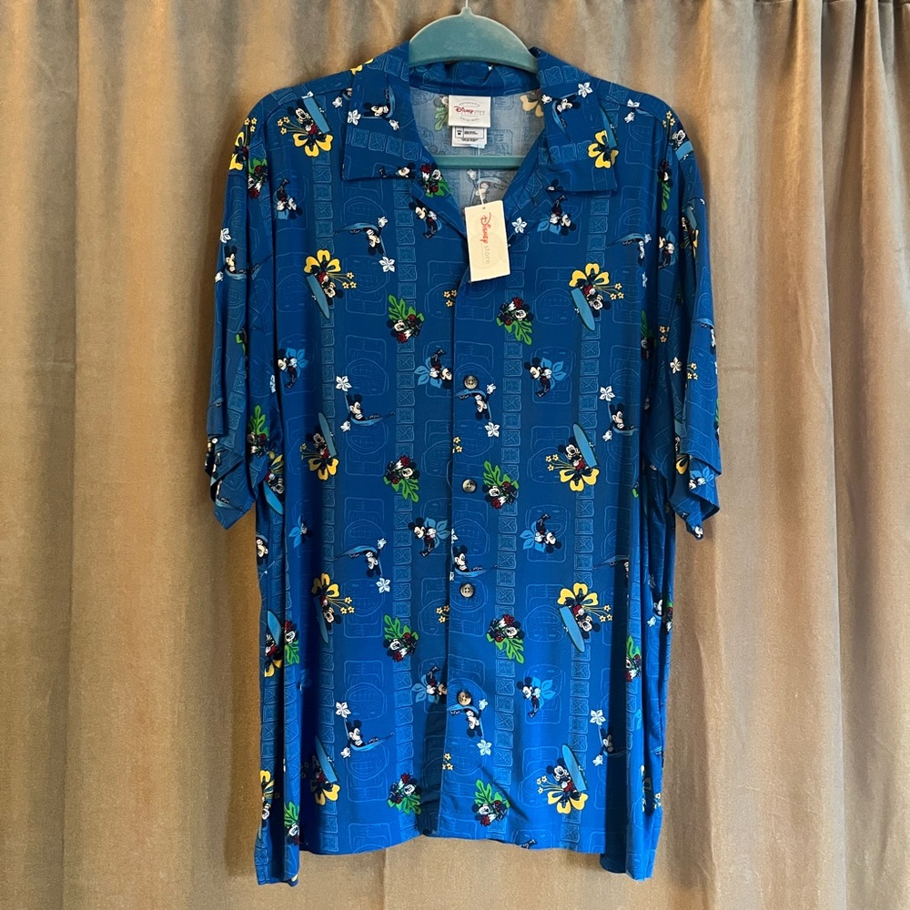 NEW WITH TAGS Disney Mickey Mouse Hawaiian Shirt